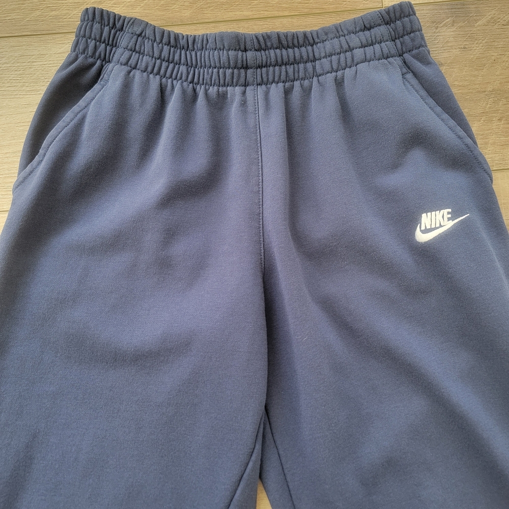 Nike Boys Club Size XL Navy Fleece Joggers. - Picture 13 of 15